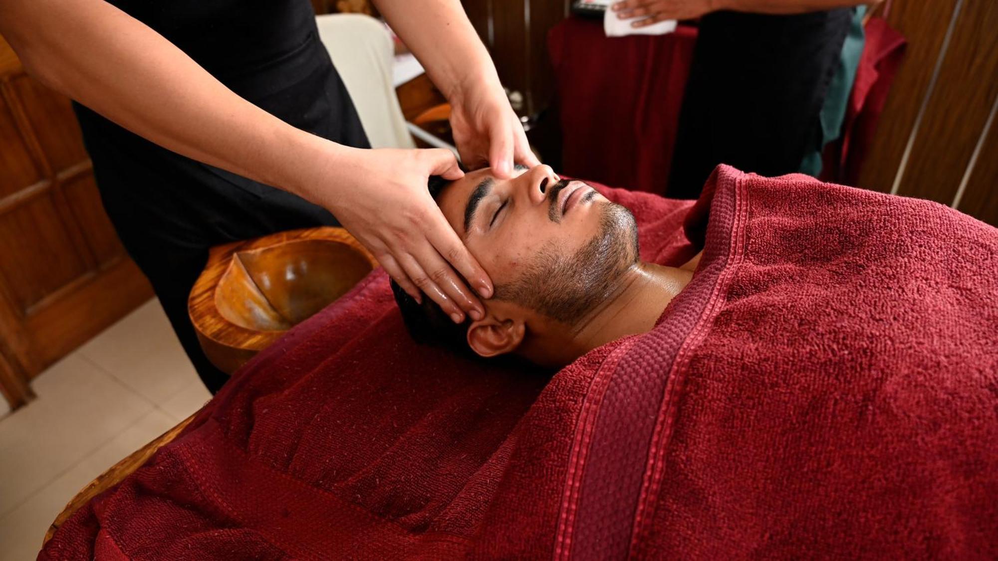 Ayurveda Bhavan Rishikesh Bagian luar foto