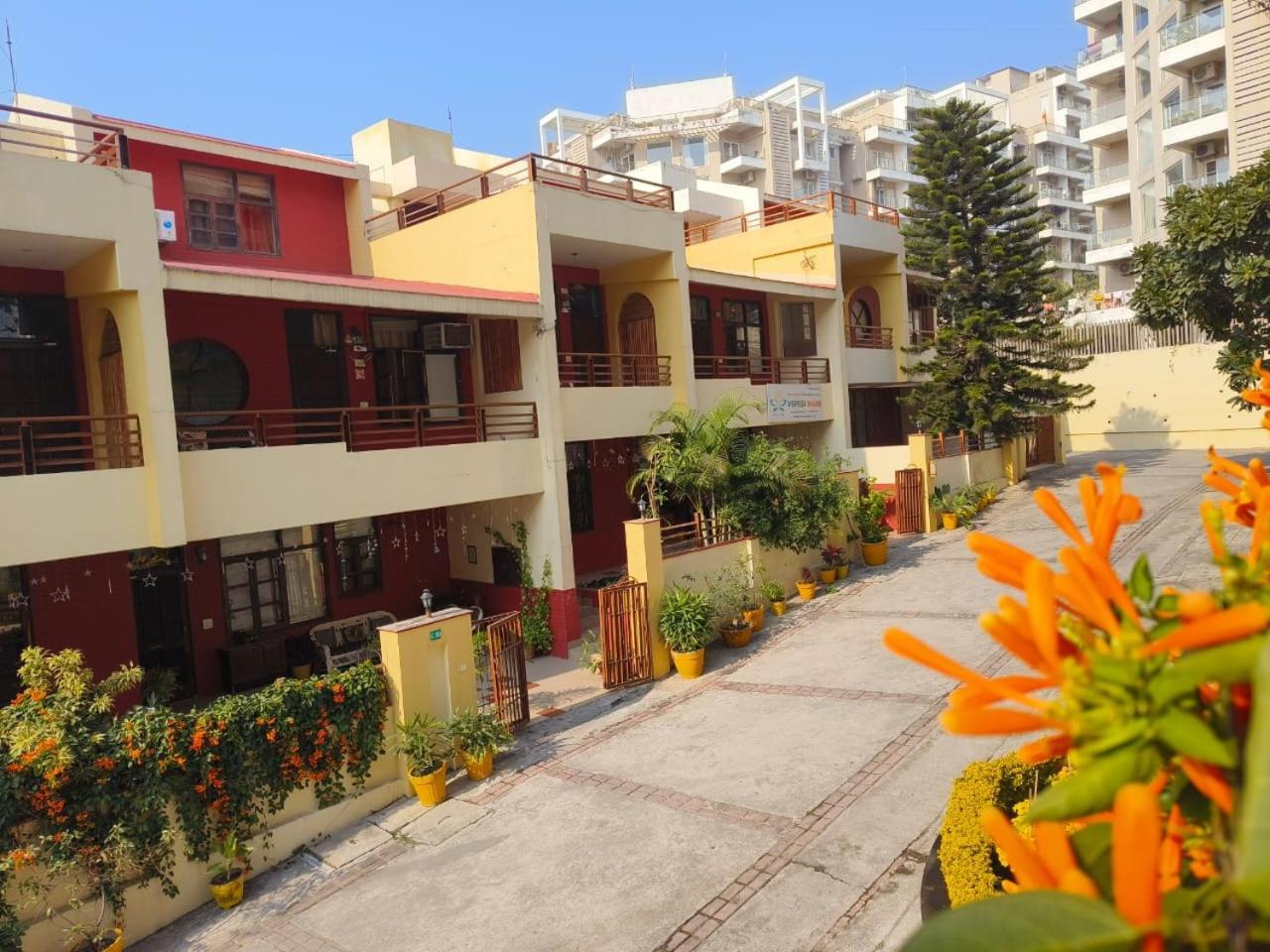 Ayurveda Bhavan Rishikesh Bagian luar foto