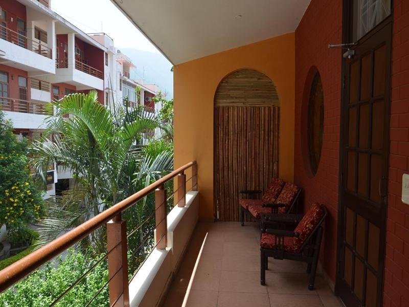 Ayurveda Bhavan Rishikesh Bagian luar foto