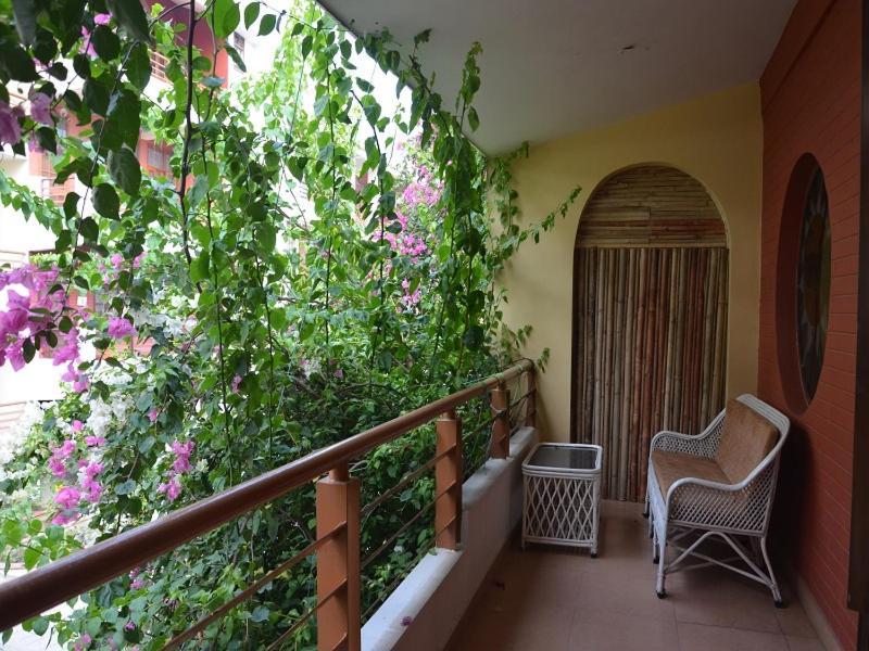 Ayurveda Bhavan Rishikesh Bagian luar foto